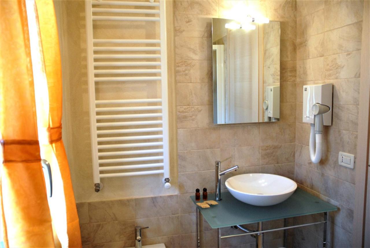 Acqua Di Mare Acomodação com café da manhã Bordighera Exterior foto
